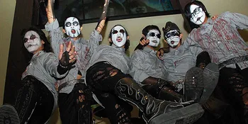 Kuburan Band Dukung Miyabi ke Indonesia