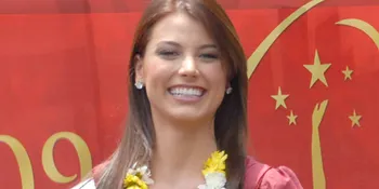 Stefania Fernandez: Saya Menyukai Batik