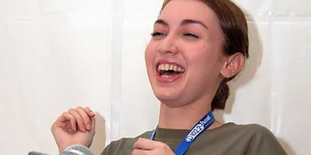 Dianggap Mirip Miyabi, Rianti Cartwright Cuek