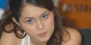 Jennifer Dunn Kerap Kumpulkan Teman di Kamar Kos