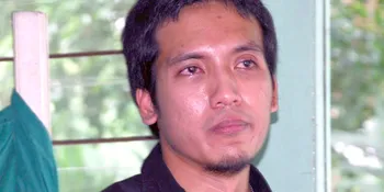 Desta Berhenti Merokok Usai Ditinggal Sang Ayah