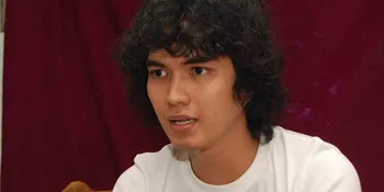 Sidang Perdana Aldi Taher Ditunggu Ratusan Penggemar