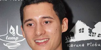 Nino Fernandez Ketagihan Berbagi Rezeki