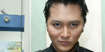 Demian Tegang Tunggu Persalinan Istri