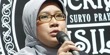 Aning Katamsi Bikin Haru di Praha