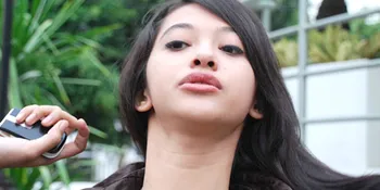 Poppy Bunga, Tambah Umur Ingin Tambah Tinggi