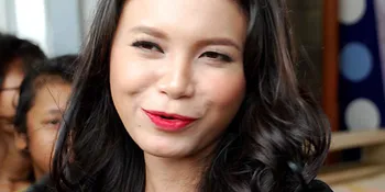 Rossa Terjuni Politik?