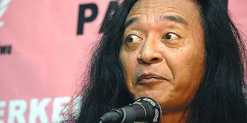 Sujiwo Tejo Mendongeng Tentang Cinta Untuk Masyarakat