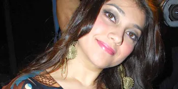 Sarah Azhari, Tak Trauma Sebar Foto di Internet