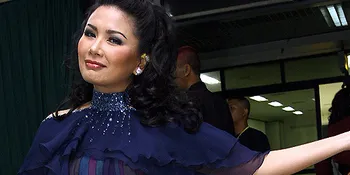 Titi DJ Nikmati Blues dan Rock Walau Tak Mengerti