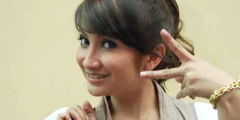 Natalie Sarah, Tetap Cocok Perankan Anak SMU