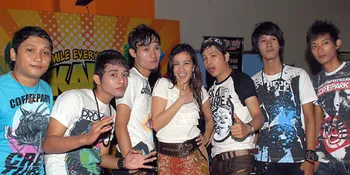 Andi Soraya, Featuring Dalam Lagu Mister Band