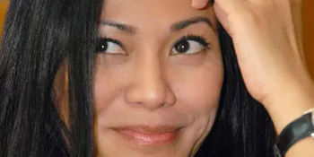 Anggun Dukung Penyanyi Indonesia Go Internasional