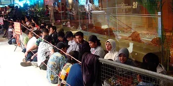 Gara-Gara MUI Malang, Antrian '2012' Kian Membludak