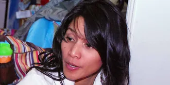 Anne J Cotto, Beda Ukuran di TV dan Asli