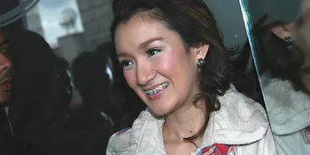 Hobi Belanja, Melly 'SHE' Doyan Nawar