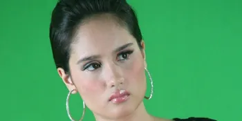 Cinta Laura Tipe Pembosan