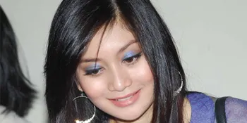 Isti Ayu Pratiwi, Antara Kepuasan Pribadi dan Sosial