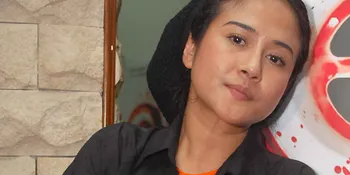 Ria Irawan Sibuk Tolak Tawaran Stripping