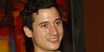 Nino Fernandez Hanya Sejam Nonton TV