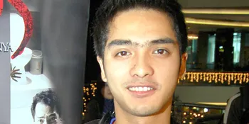 Ricky Harun Bantah Cinlok Dengan Coralie Gerard