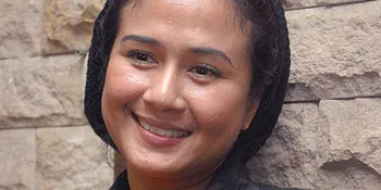 Ria Irawan, Inisiatif Cari Suami Tapi Tak Punya Niat