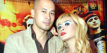 Lia Trio Macan Terus 'Ditempel' Sang Kekasih