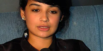 Shireen Sungkar Kaget Baju Dijadikan Alasan Cerai Ortu