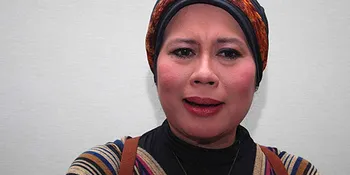 Dewi Yull Enggan Bahas Soal Rencana Nikah