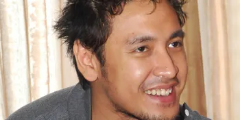 Ello Tak Khawatir Dengan Kesibukan Julie Estelle