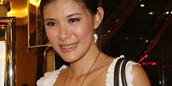 Olga Lidya Teladani Kisah Cinta Widyawati - Sophan Sophiaan