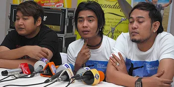 ST12 Rela Terjang Macet Demi Fans