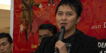 Yulia Rachman Bantu Demian Tampil Menarik