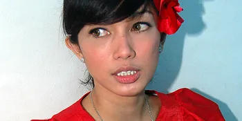 Ussy Sulistiawaty Main Sinetron Lagi