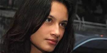 Valentine, Rebecca Berharap Candle Light Dinner