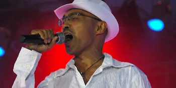 Utha Likumahuwa Ramaikan Jazzy Legend Series di Medan