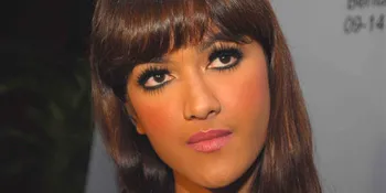 Kehilangan Nama Belakang, Julia Perez Tak Takut Sepi Rezeki