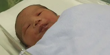 Tika T2 Lahirkan Buah Hati Pertama 