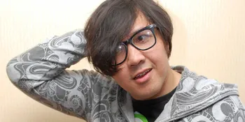 David Naif Bantah Bandnya Tidak Produktif