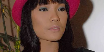 Foto Topless Jenny Cortez Beredar, Produser Minta Maaf