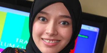 Mentari, Pakai Jilbab dan Tinggalkan Peran Seksi