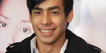 Zidni Adam Langganan Peran Blo'on