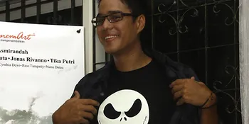 Mischa Chandrawinata Belajar Jadi Brengsek