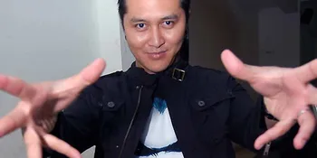 Demian Aditya Sebarkan Visi Sulap ke Surabaya