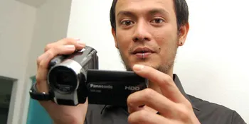 Eno Jual Film Dokumentasi Netral Untuk Fans