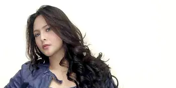 Audy Item Pilih Gaya Alami Karena Takut Rusak