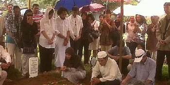 Ibunda Pepeng Naif Tutup Usia