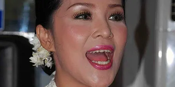 Maria Eva Tak Mau Melihat ke Belakang