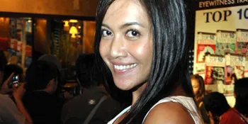 Denada Dekat Dengan Fotografer?