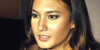 Kehabisan Bekal, Nadine Bermalam di Bandara Calcutta